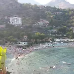 Casa Capri Giardini-Naxos