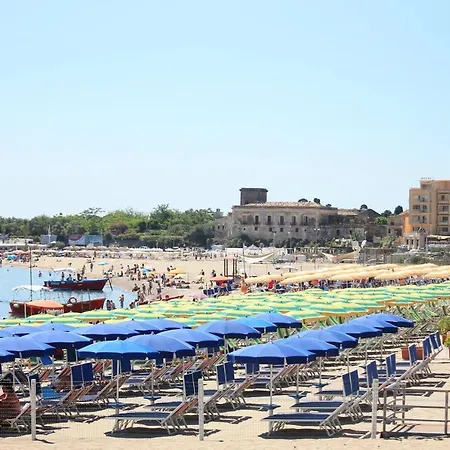 Casa Capri 지아르디니낙소스