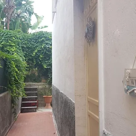 Casa Capri جيارديني ناكسوس